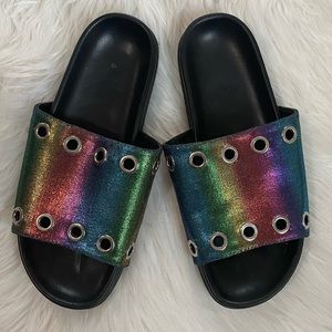 Rainbow metallic grommet slides size 8